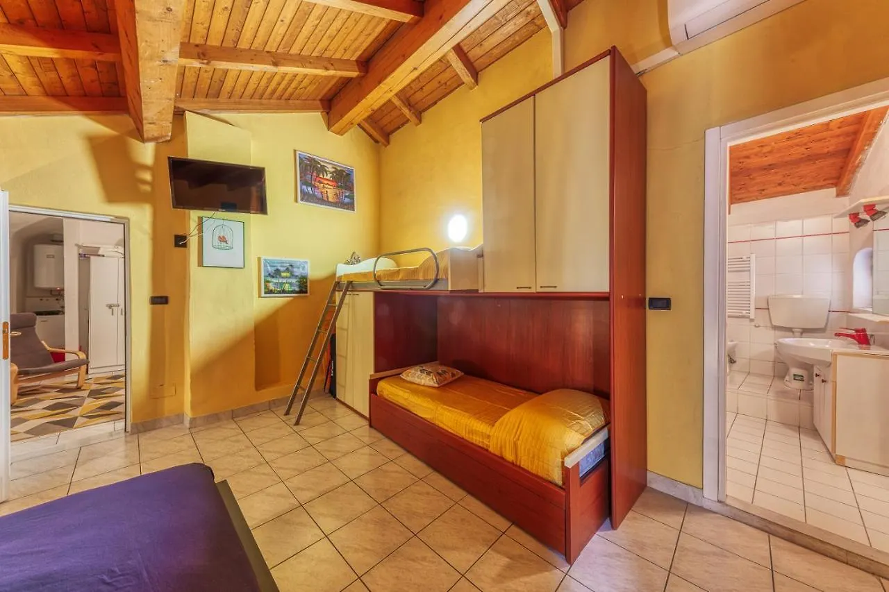 Casaviva - Casa Vacanze Ad Albenga Via Roma Italy
